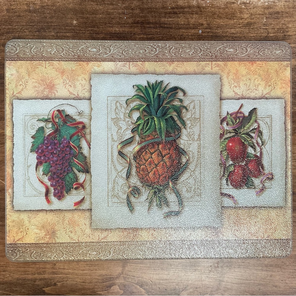 Glass cutting board